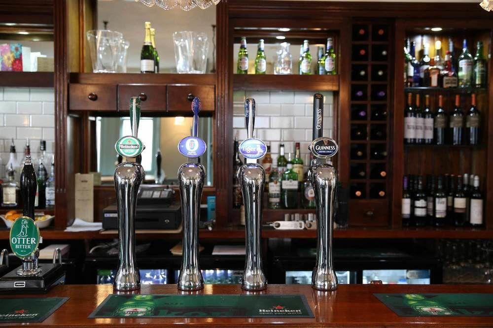 ホテル King William IV トットネス エクステリア 写真